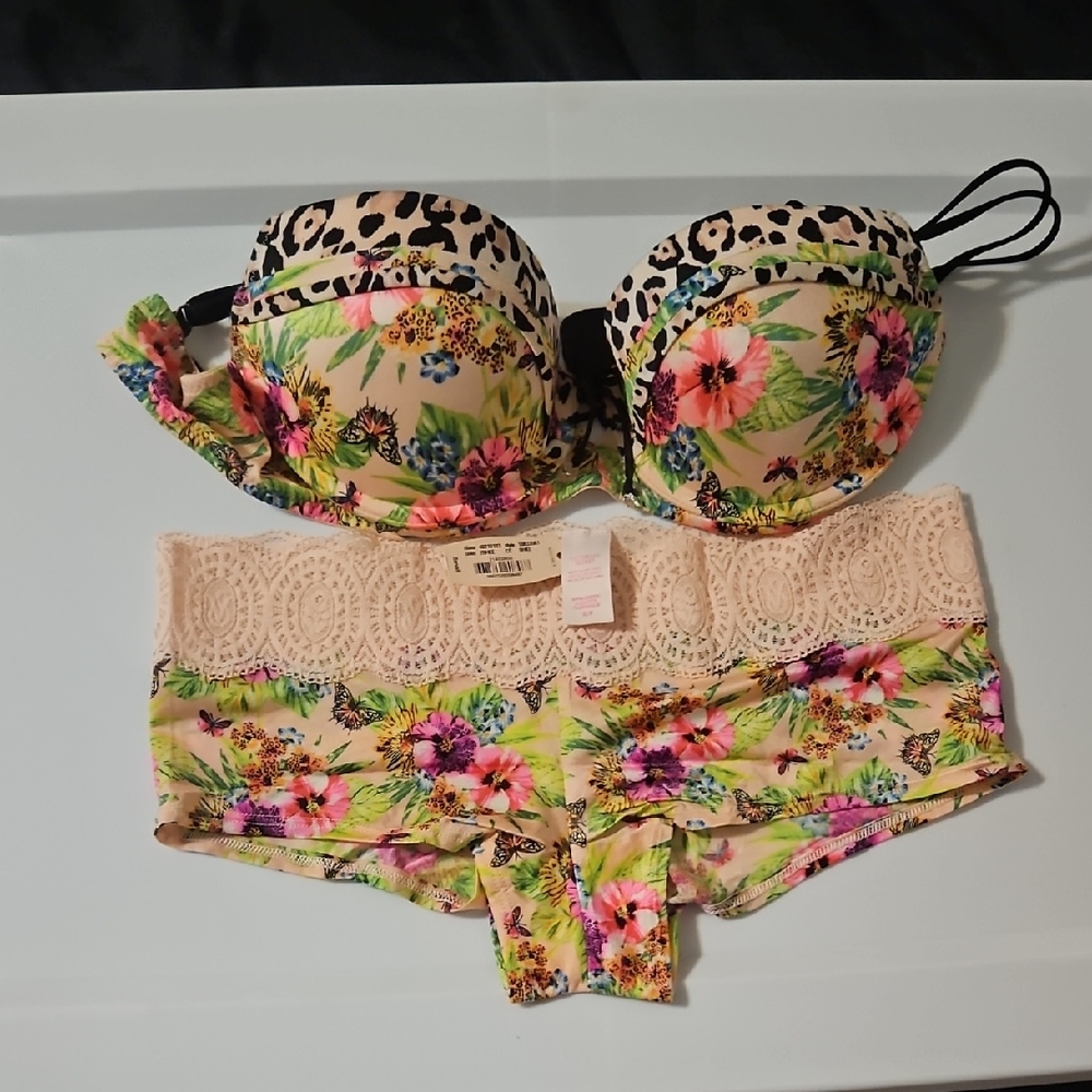 Victoria's Secret Pink and Cream Lace Hip Hugger And Matching Bra